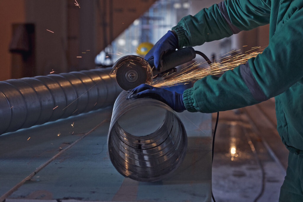 Carbon Steel vs Stainless Steel Pipes – Which Is Better for Industrial Projects?